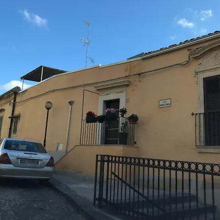 Nonna Anna Pensjonat Noto